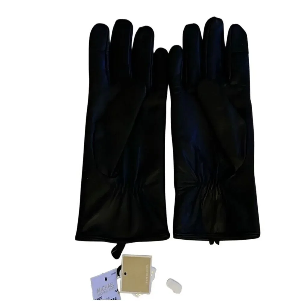 MICHAEL | MICHAEL KORS | black quilted gloves NWT $98